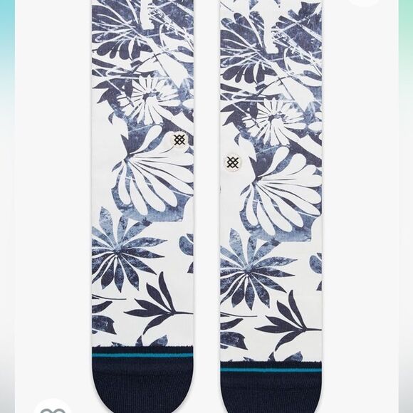 STANCE UNISEX SOCKS NWT WAIKALOA NAVY CREW IN MEDIUM POLY BLEND MID CUSHION - Picture 2 of 5
